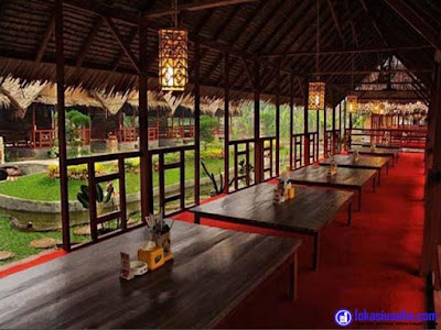  Tempat Makan Terdekat Di Jambi Lesehan Maupun Resto Ciri Khas Kuliner Terkenal 12 Tempat Makan Terdekat Di Jambi Lesehan Maupun Resto Ciri Khas Kuliner Terkenal