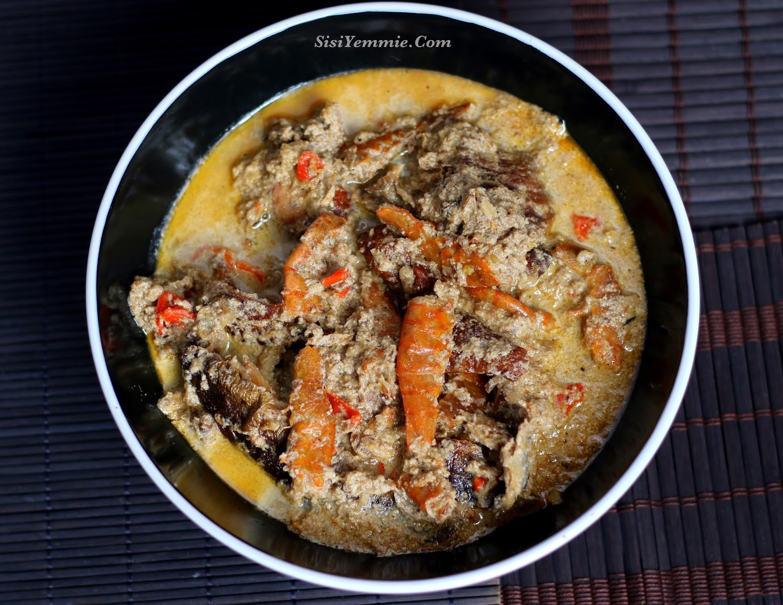 EGUSI PEPPERSOUP RECIPE (OIL-LESS EGUSI SOUP) - SISIYEMMIE ...