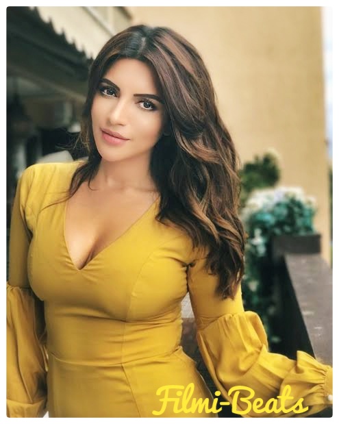 SHAMA SIKANDER WALLPAPERS & BIOGRAPHY