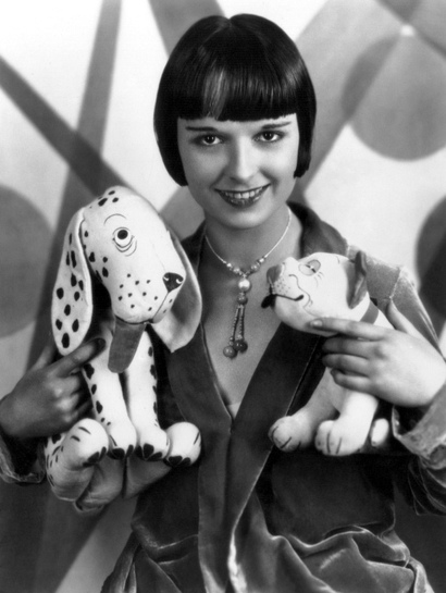 Born today was lovely Louise Brooks With that deceivingly innocent smile 