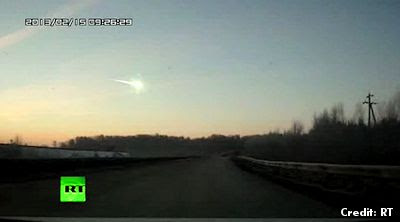 Meteorite Crash in Russia - UFO Fears Spark Panic in the Urals 2-14-13
