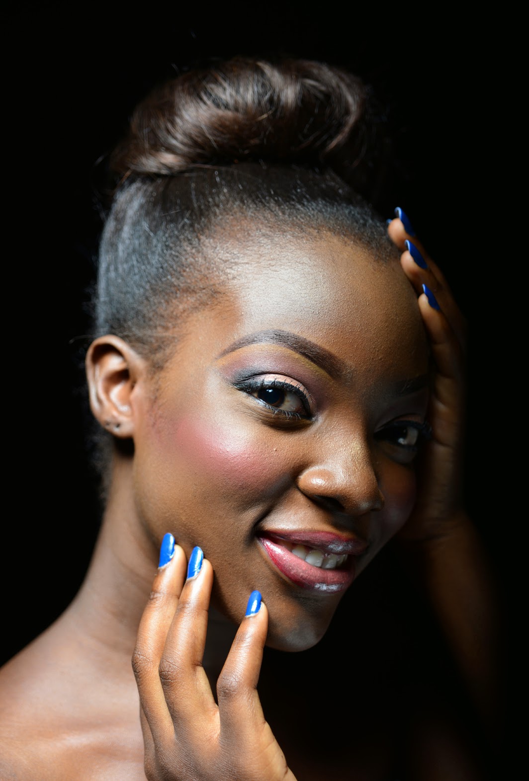 Bloom Makeovers: A BEAUTIFUL BLACK WOMAN