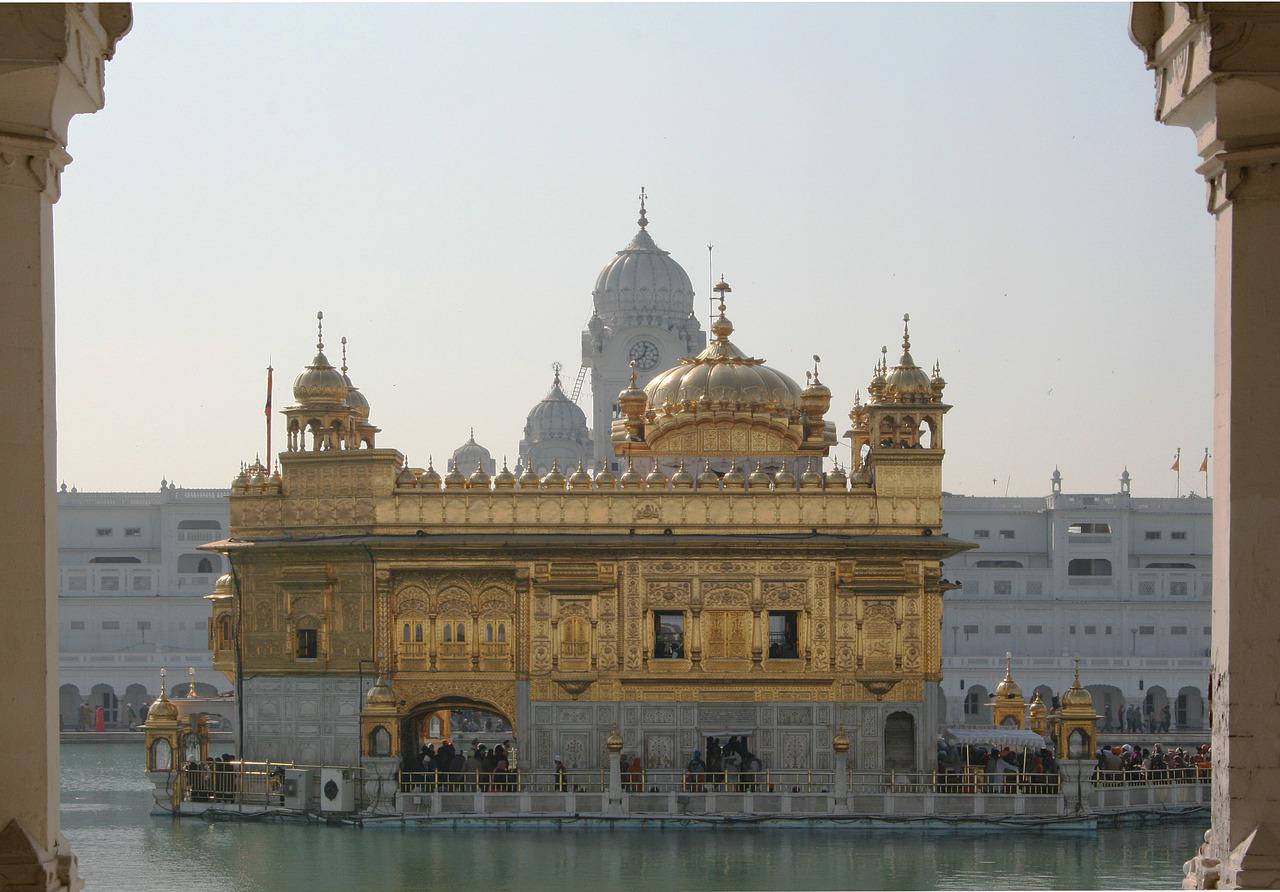 Sri Harmandir Sahib (Golden Temple), the best place to visit in India