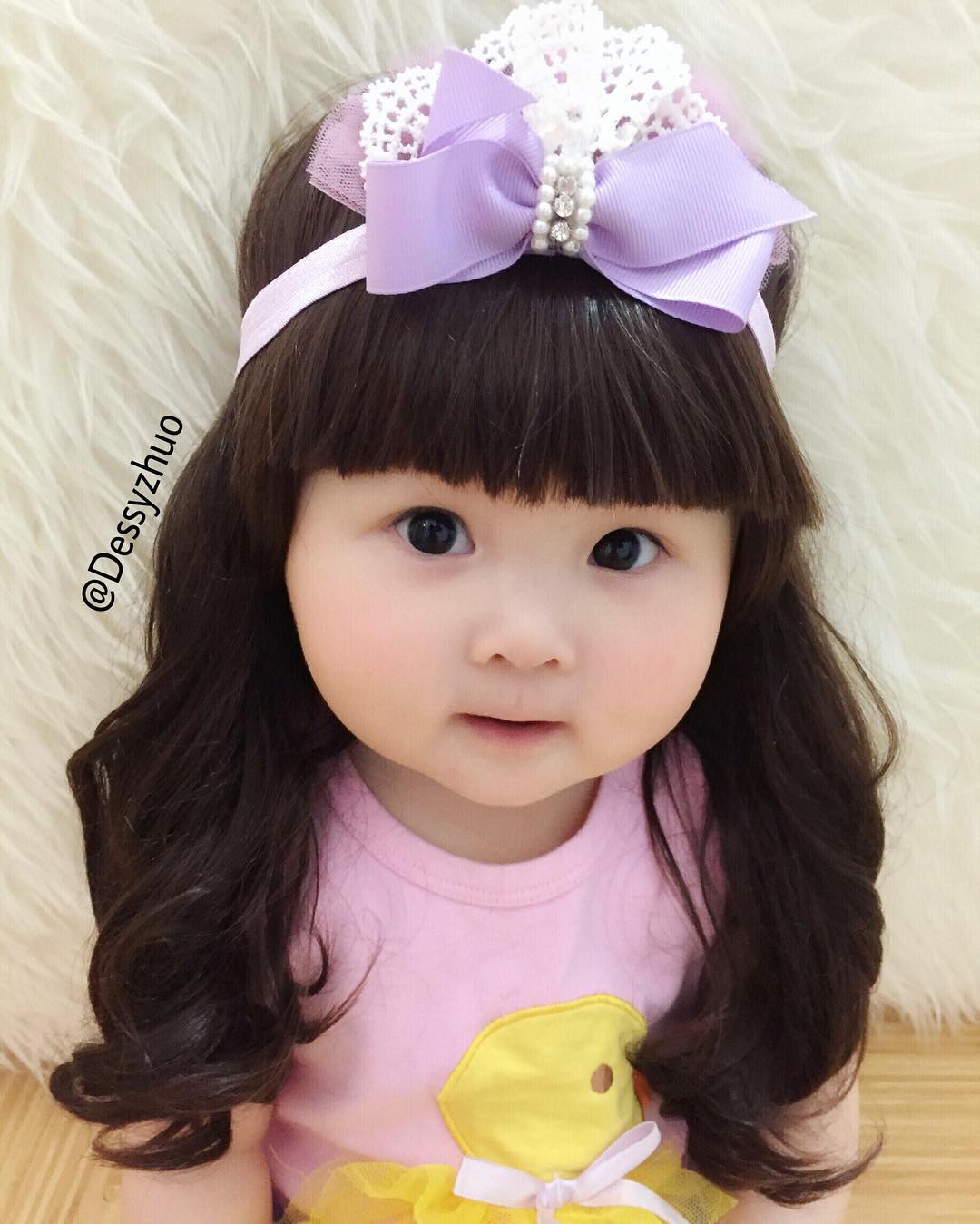 Iiiih Gemes Bayi Perempuan yang Sering Dandan Rambut ini 