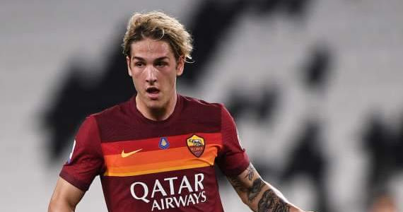 Zaniolo Backs to Pitch on April