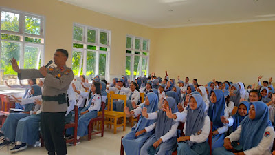 Kapolsek Nuhon Beri Materi Pencegahan Narkoba Dikalangan Pelajar