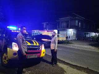 Anggota Piket Polsek Maiwa Rutin Laksanakan Patroli Blue Light Demi Mencegah Gangguan Kamtibmas