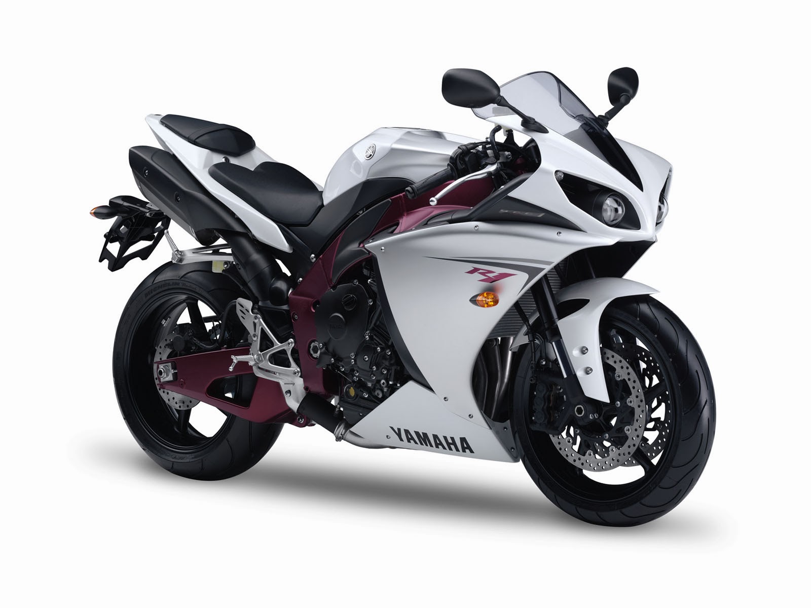 wallpapers: Yamaha YZF-R1 Wallpapers