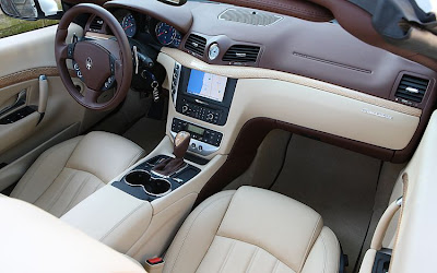 2011 Maserati Granturismo Convertible Interior Room
