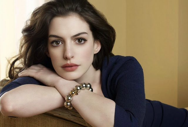 Anne Hathaway Wallpapers Free Download