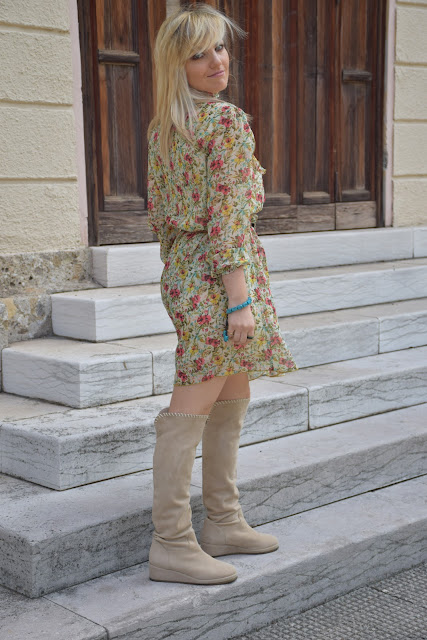  floral print how to wear floral print how to combine floral print floral print dress spring outfit mariafelicia magno fashion blogger color block by felym fashion bloggers italy italian fashion bloggers may outfit