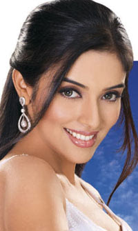 SouthIndian Actress Asin Birthday Celebration on Oct 26.  