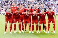 SEVILLA F. C. - Sevilla, España - Temporada 2016-17 - N'Zonzi, Carriço, Nico Pareja, Gabriel Mercado y Sergio Rico; Clement Lenglet, Correa, Vitolo, Matías Kranevitter, Krohn-Dehli y Stevan Jovetic - REAL MADRID C. F. 4 (Nacho, Cristiano Ronaldo 2, Tony Kroos) SEVILLA F. C. 1 (Stevan Jovetic) - 14/05/2017 - Liga de 1ª División, jornada 37 - Madrid, estadio Santiago Bernabeu - El Sevilla sella su cuarta plaza, una magnífica clasificación, pese a caer goleado en el Bernabéu. De todas formas el equipo de Sampaoli fue perdiendo fuelle según avanzaba la temporada. Reapareció Krohn-Dehli tras un año de baja por una grave lesión