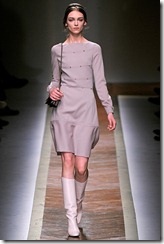 Valentino Ready-To-Wear Fall 2011 Runway Photo 13