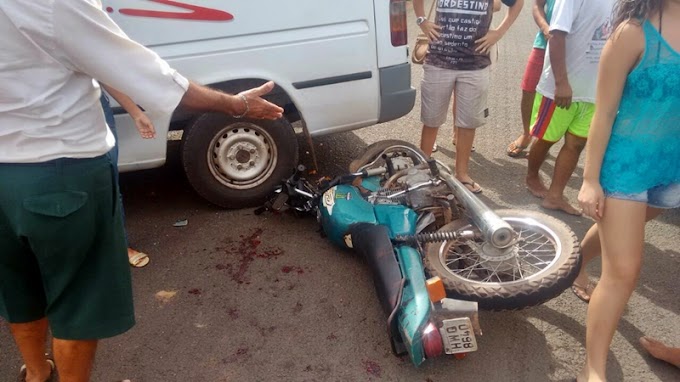 Adolescente fratura mandíbula e perde dentes ao colidir sua moto em van em Cocal