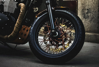 Triumph  Bonneville Miss Moneypenny