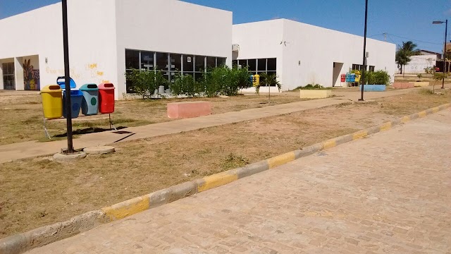 Praças e jardins voltam a ser motivo de reclamações em Irecê