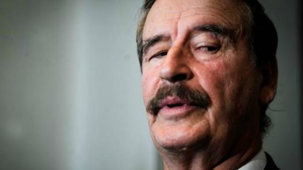 Ya son mas de  400 mil firmas que  exigen se le quite la pensión vitalicia a Vicente Fox ¿Yo estoy de acuerdo y tu?