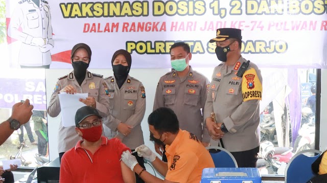 Polwan Sidoarjo Gelar Vaksinasi Covid-19 