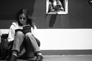 Silent reading helps Spanish vocabulary and grammar