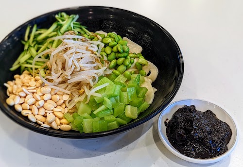 Beijing "Zha Jiang" Sauce Noodle 老北京炸酱面