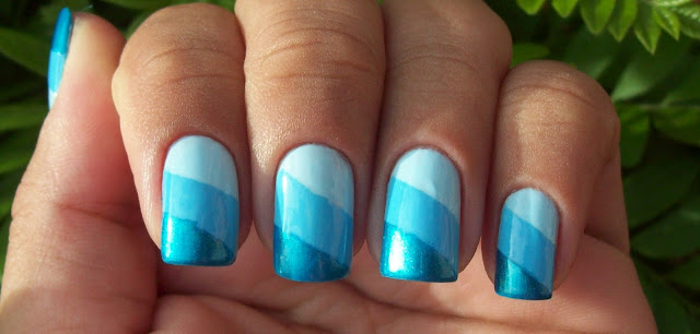 Esmaltação em Degradê Diagonal Azul