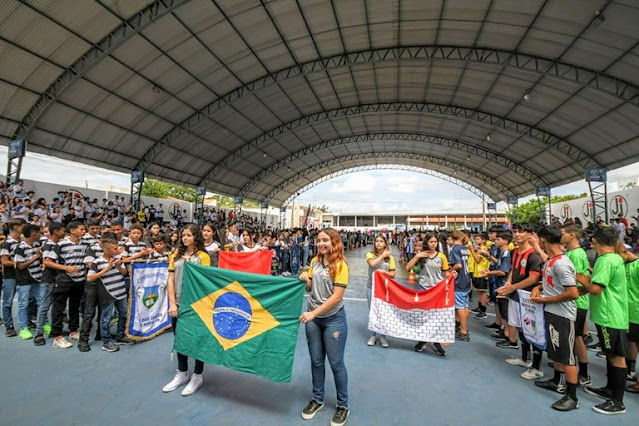 João Azevêdo entrega UTI pediátrica e abre Jogos Escolares e Paraescolares em Cajazeiras