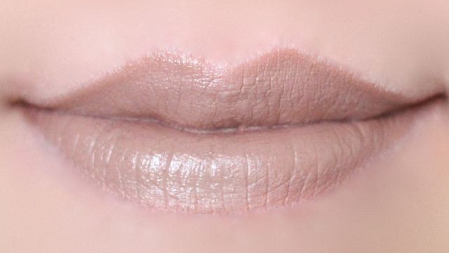 NYX Round Lipstick Circe Swatches