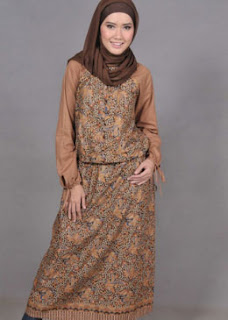 Busana Batik Muslim Terbaru Modern