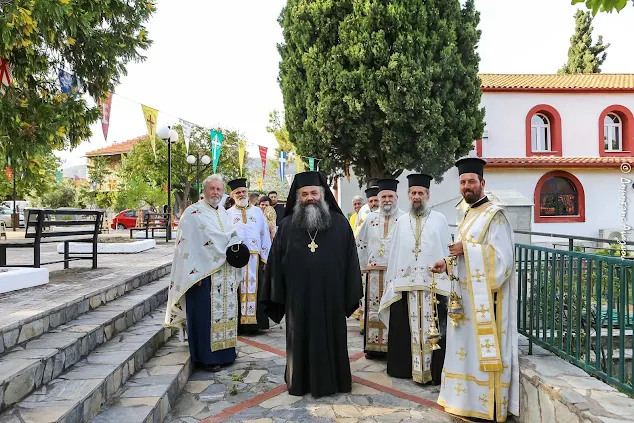 Ο Μητροπολίτης Φθιώτιδας κ, Συμεών εγκαινίασε χτες την εκκλησία της Μεταμόρφωσης Σωτήρος στην Παλαιοκερασιά