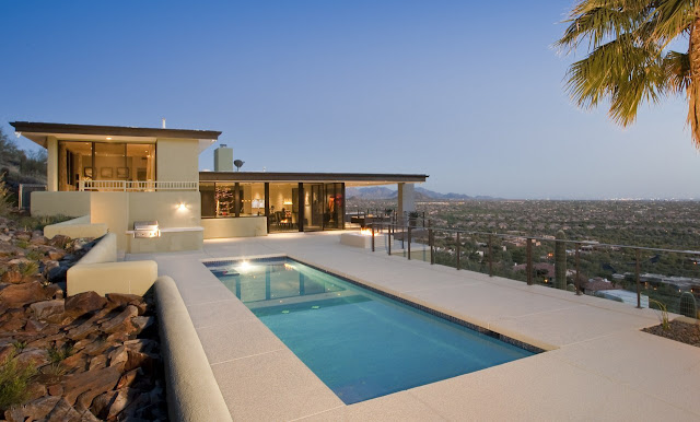 Modern home on the desert hill with swimming pool 