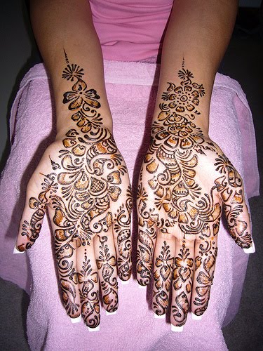 These types of Henna designs are mostly designed for parties and functions