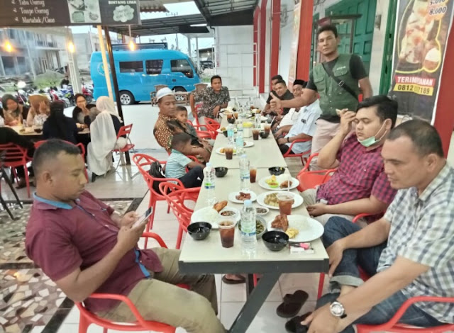 Ramadhan ke-24 : Komunitas Jurnalis Pidie Jaya Adakan Buka Puasa Perdana