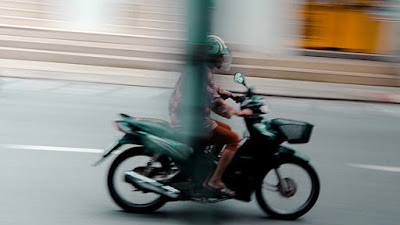 5 Penyebab Motor Ngebul Hitam Saat Di Gas 5 Penyebab Motor Ngebul Hitam Saat Di Gas