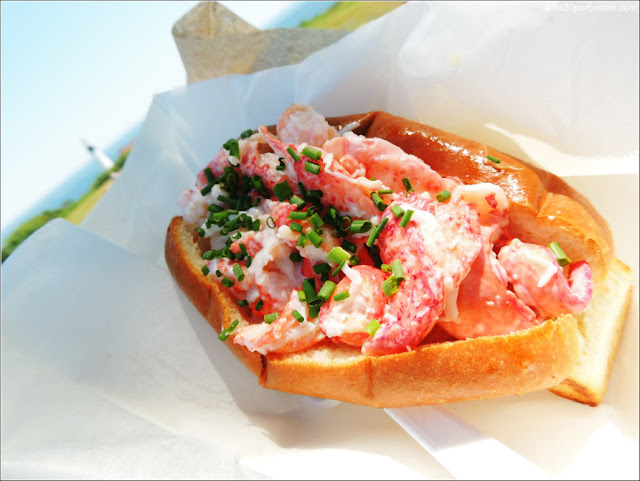 Lobster Roll junto al Portland Head Light en Cape Elizabeth, Maine