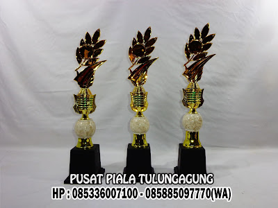 Harga Trophy Plastik | Distributor Piala Plastik