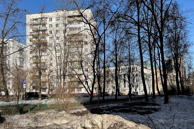 Большой Тишинский переулок, жилой дом 1966 года постройки (дом Союза писателей СССР)
