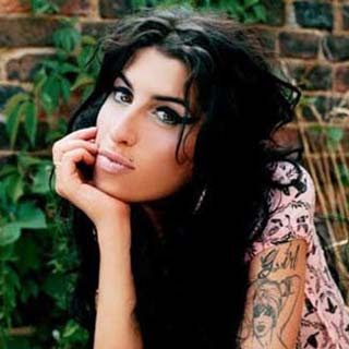 Amy Winehouse - Halftime Lyrics | Letras | Lirik | Tekst | Text | Testo | Paroles - Source: musicjuzz.blogspot.com