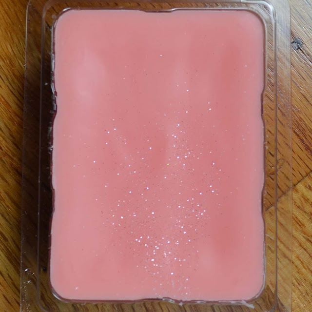 cotton candy, strawberry satsuma wax melt