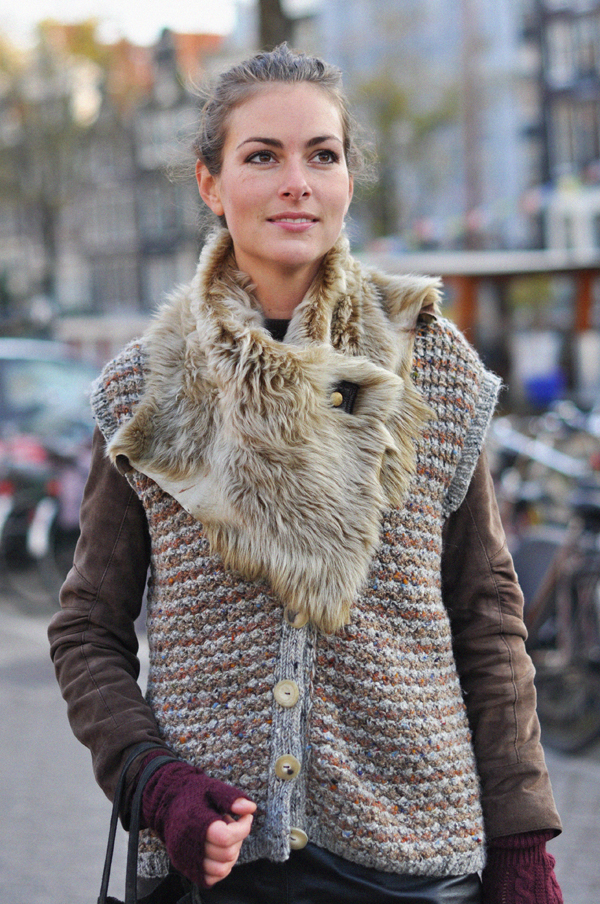 Knit vest