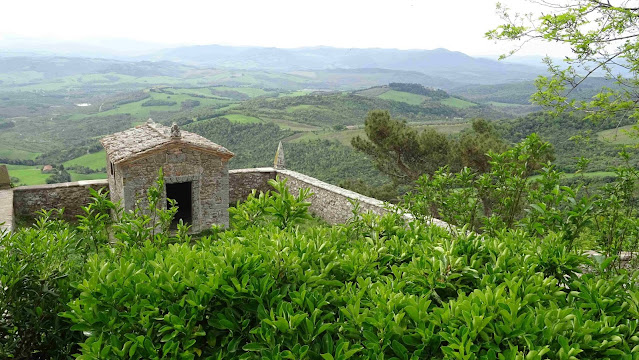Costa degli Etruschi in May - Montecatini Val di Cecina
