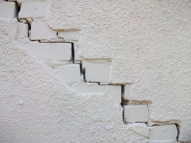 Cara Memperbaiki Dinding Retak  Rambut dan Dinding Retak  