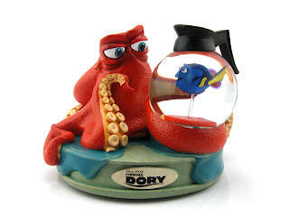 disney store finding dory hank snowglobe 