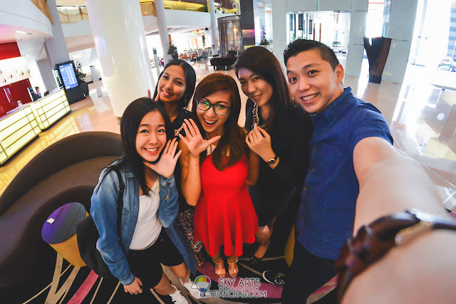 Jerlyn, Jane,  Reia and Gillian who got the opportunity to interview @UsTheDuo together