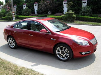 red buick regal 2010