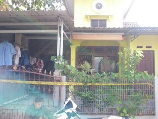 Rumah GRD di Perum Mediterania diberi garis polisi 