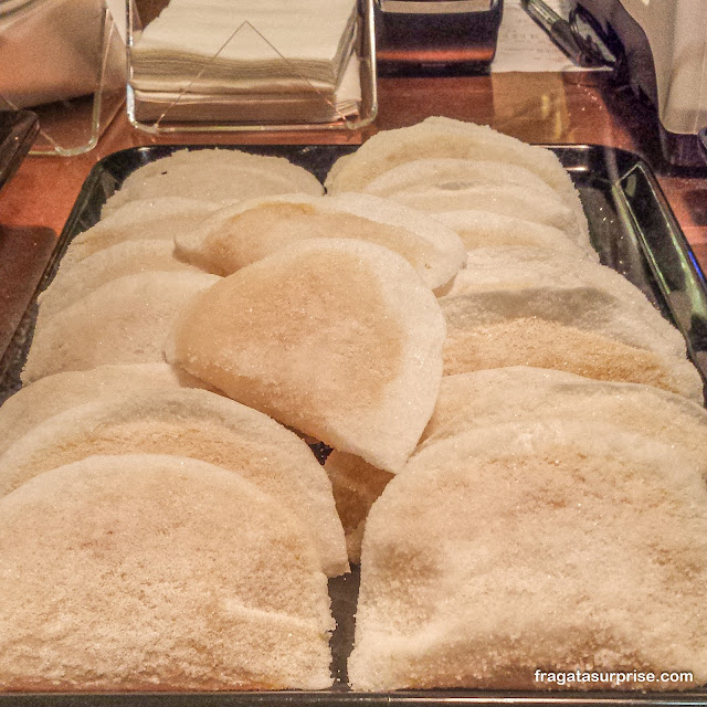 Foguetes de Amarante, doces típicos de Portugal