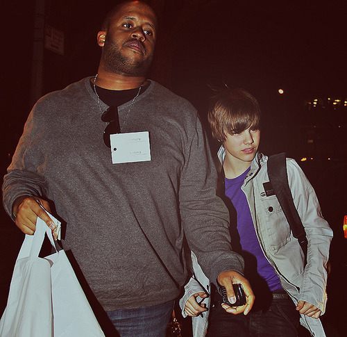 pics of justin bieber house in atlanta. pictures Justin Bieber justin