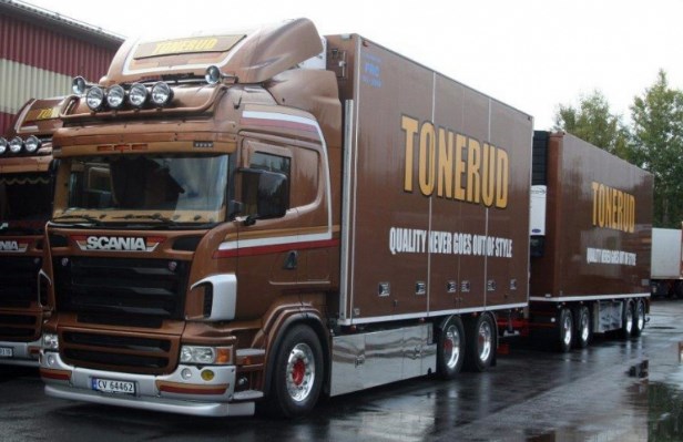 truk box tronton Scania  Scania R500  SI