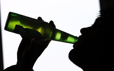 Kenapa Alkohol Bisa Bikin Mabuk?